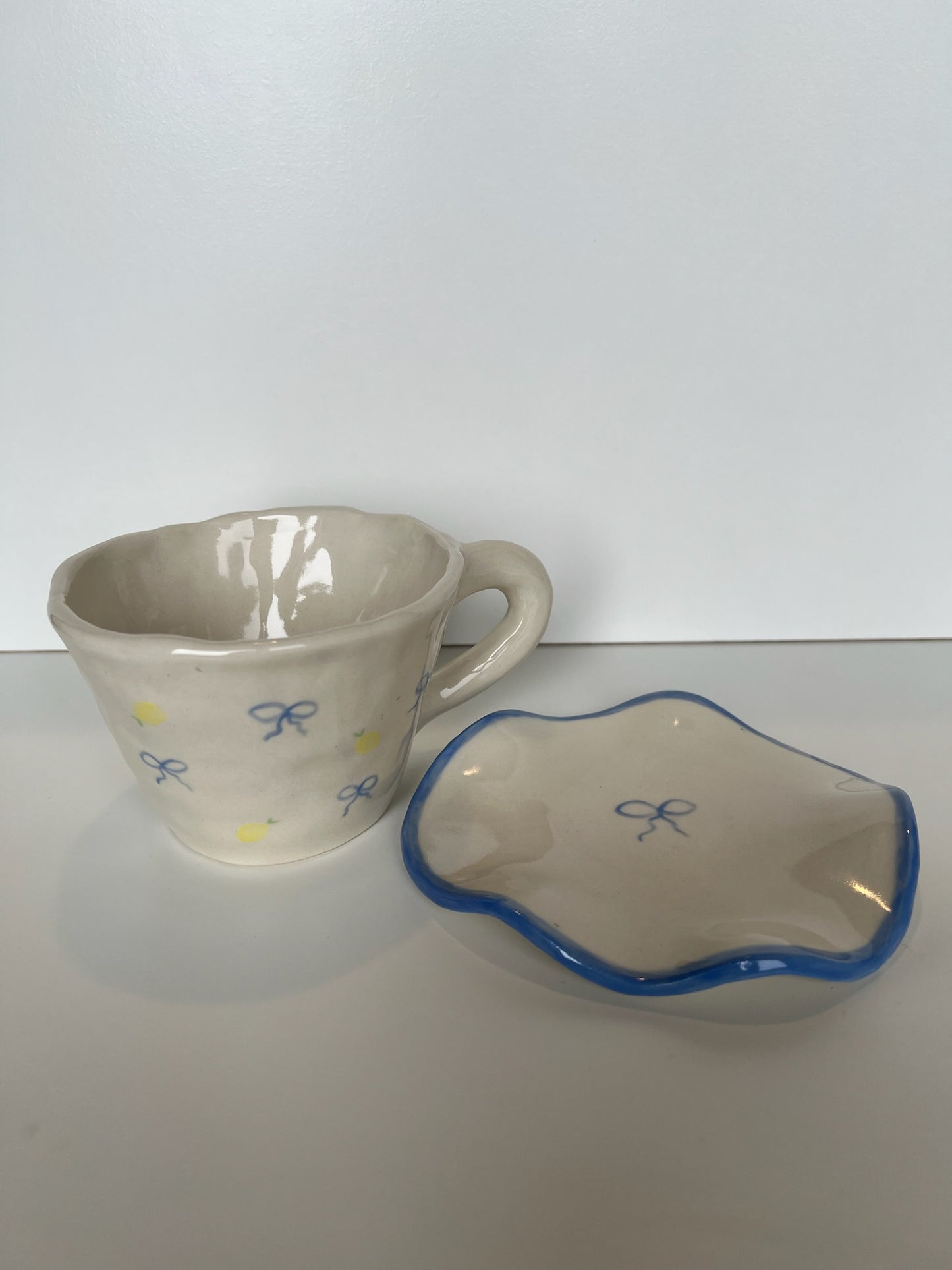 Wave Plate - Blue Bow