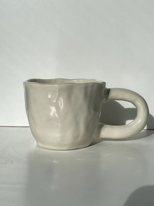 Pinched - Custom Round Mug